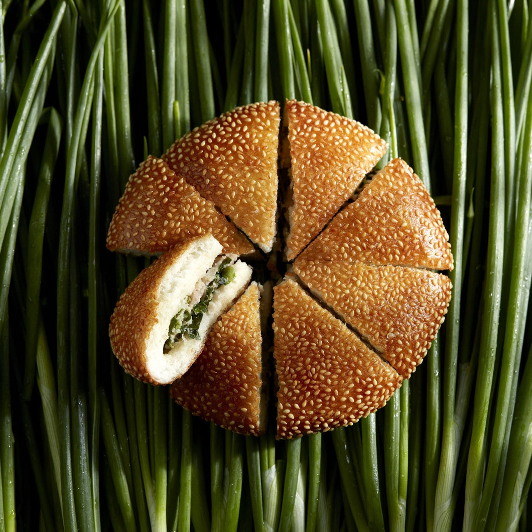 Pan-seared Minced Pork And Chives In Sesame Bun